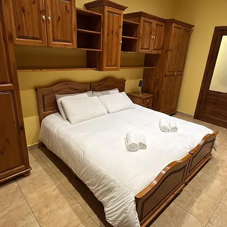 Spacious Flat Near Valletta & Waterfront - Ideal Location דירה איל-פוריאנה